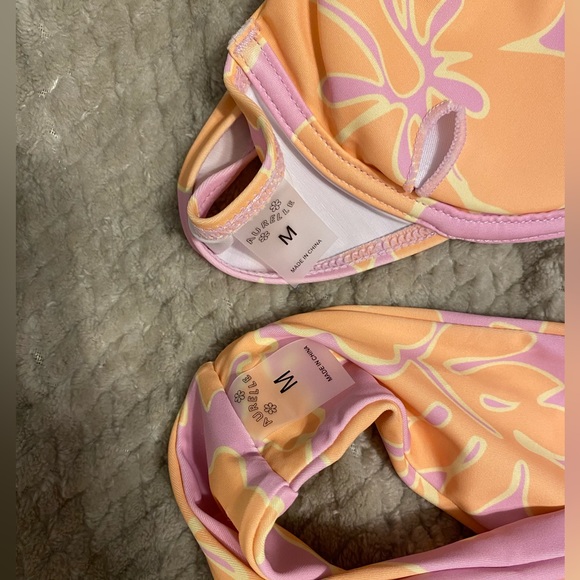 Hibiscus flowerr print bikini - Picture 3 of 3